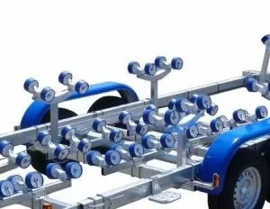 Porte bateau multi-rouleaux galaxy – GT16 / G2703 – PTAC : 3500Kg – 3 essieux